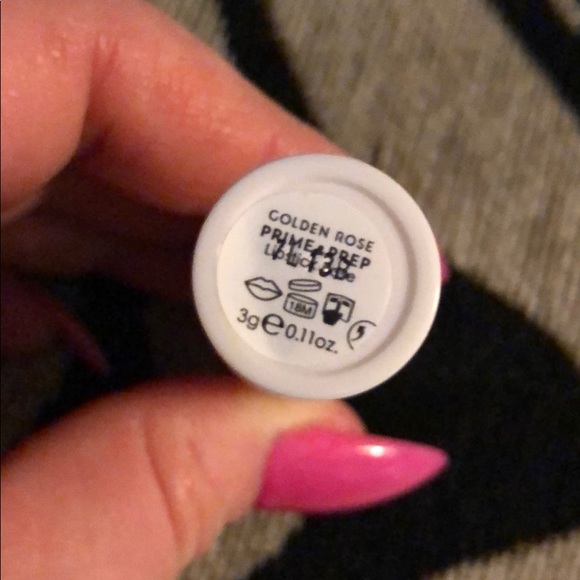 Prime and prep lip Stick - Picture 3 of 4